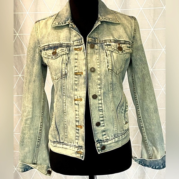 Gap‎ denim jean jacket - Picture 1 of 10